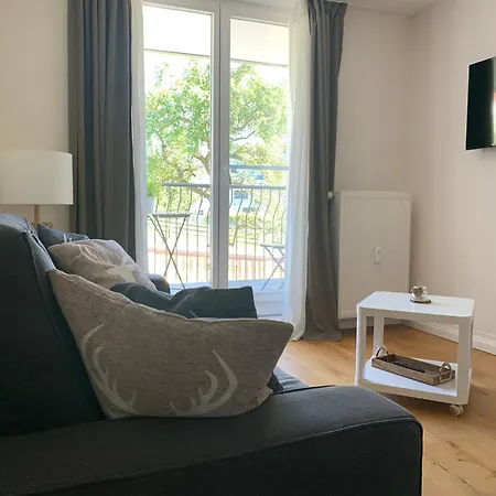 Fliess Apartment アパート フリース